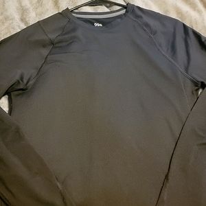 Long sleeve under athletic wear to keep warm. Size M DSG
